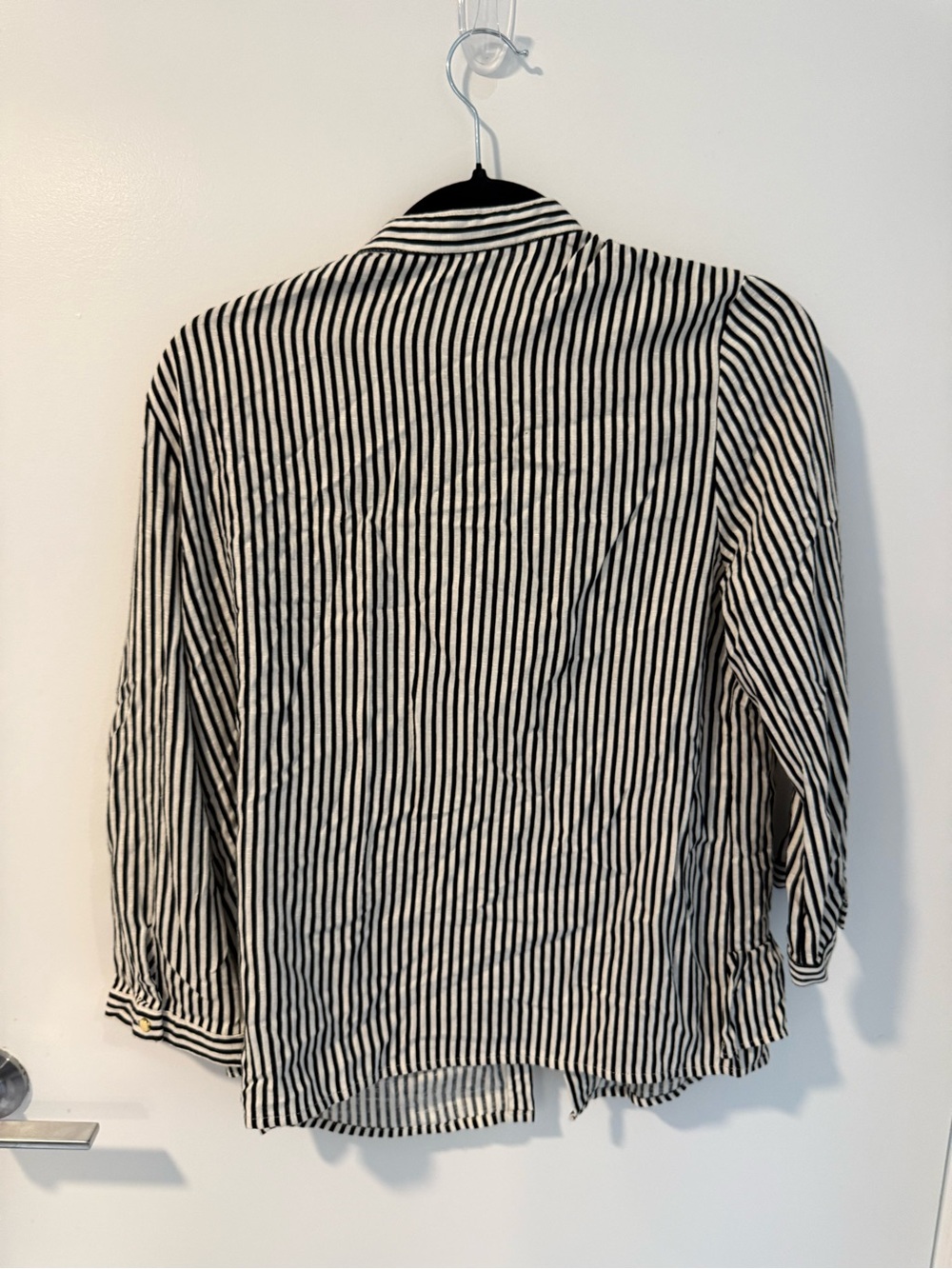 Zara Black & White Striped Button-Front Ruffle Hem Top - Picture 2 of 2